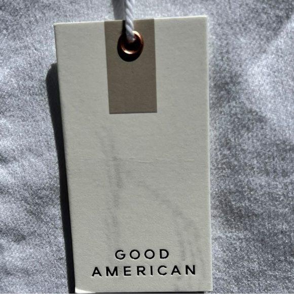 🌻NEW w.tag GOOD AMERICAN Good Straight High Waist Raw Hem Straight Leg Jeans 20 - Picture 11 of 12